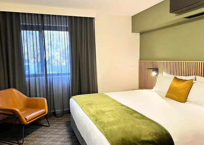 Mill Hotel Milperra Panania